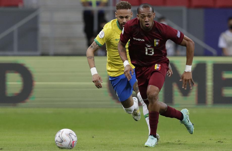  库杜斯替补建功西汉姆联客场险胜狼队收获连胜  